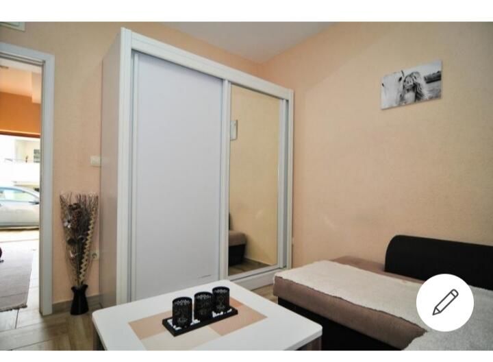Апартаменты Apartmani I & V Тиват
